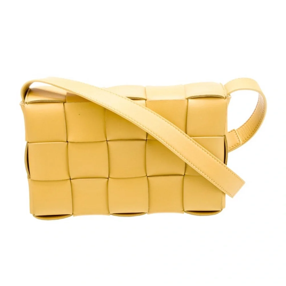 Bottega Veneta cassette bag $2900 pre-loved - Picture 5 of 8